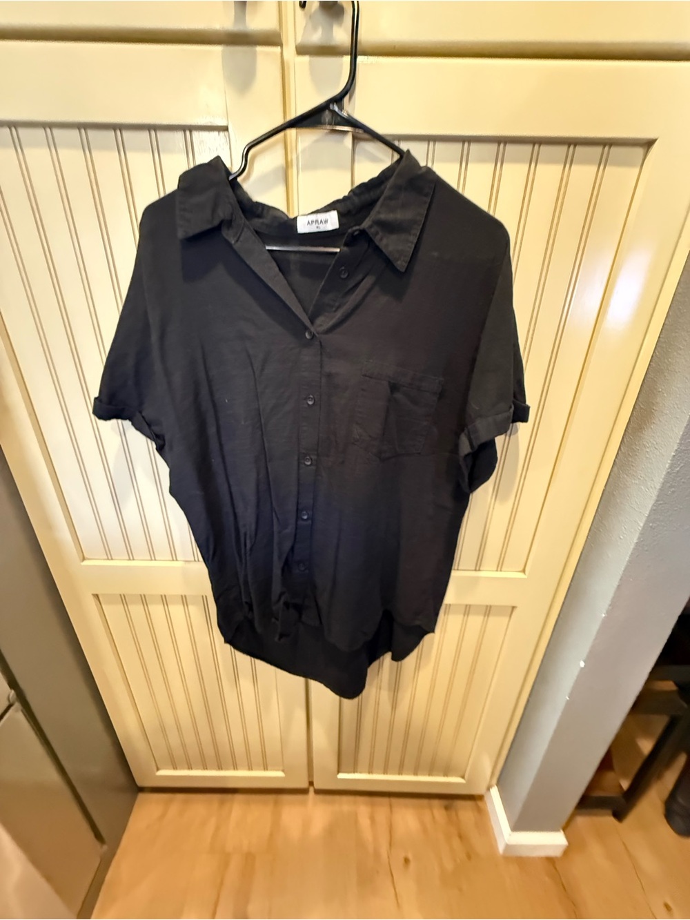 Apraw Black Short-Sleeve Button-Up Shirt